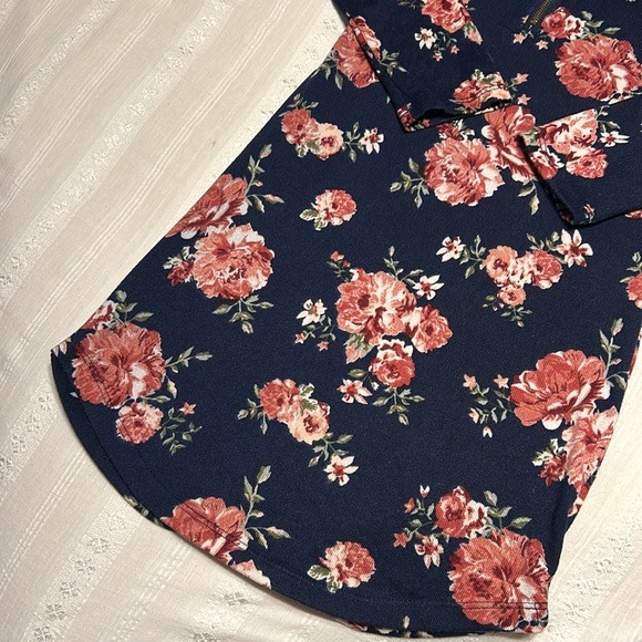 Ladies J for Justify Navy Floral Hooded Dress - Picture 4 of 8